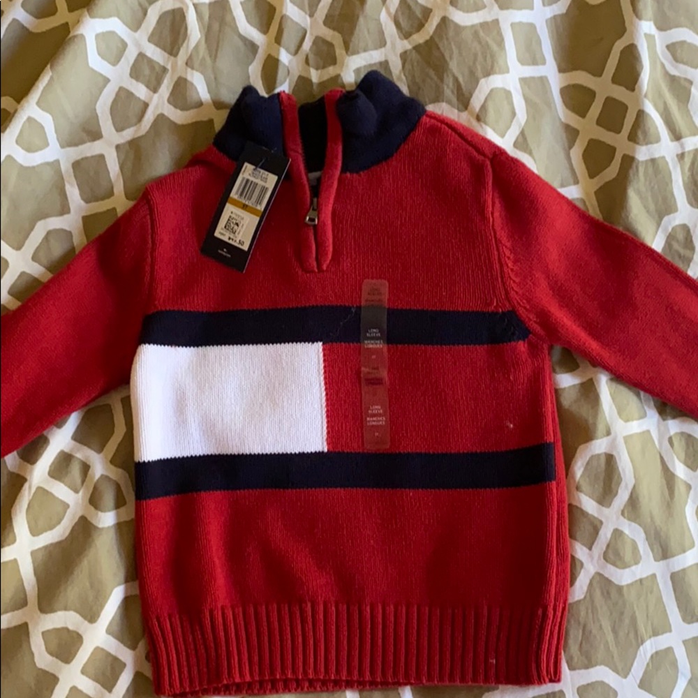 NWT Tommy Hilfiger sweater